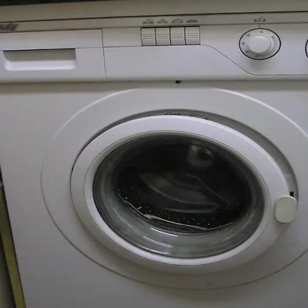 P4a Klimatyzacja Kawalerka Bardzo Mala Z Antresola Cena Adekwantna Halczyna 9 بيت ضيافة